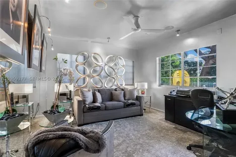 1616 Michigan Avenue Miami Beach FL 33139