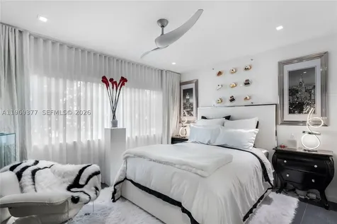 1616 Michigan Avenue Miami Beach FL 33139