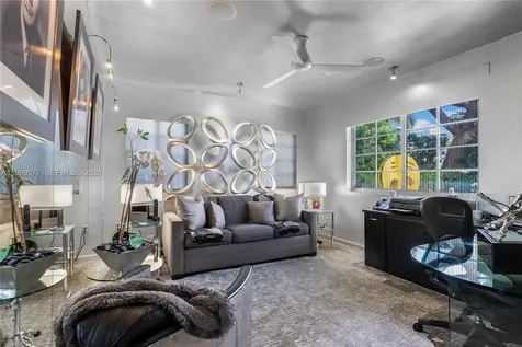 1616 Michigan Avenue Miami Beach FL 33139