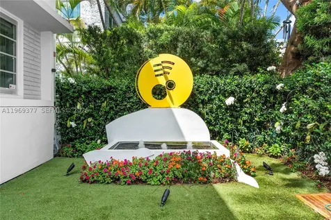 1616 Michigan Avenue Miami Beach FL 33139