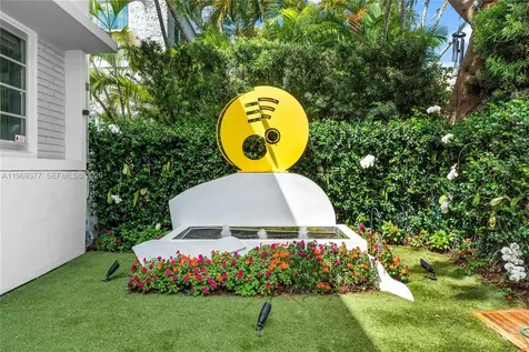 1616 Michigan Avenue Miami Beach FL 33139