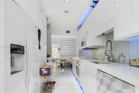 1616 Michigan Avenue Miami Beach FL 33139