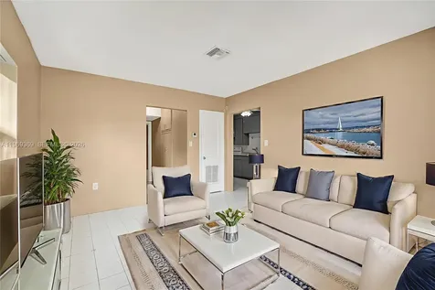208 SW 2nd Place Dania Beach FL 33004