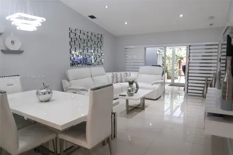 14911 SW 88th Terrace Miami FL 33196
