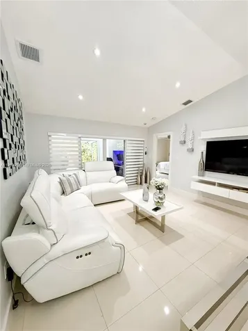 14911 SW 88th Terrace Miami FL 33196