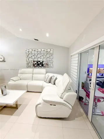 14911 SW 88th Terrace Miami FL 33196