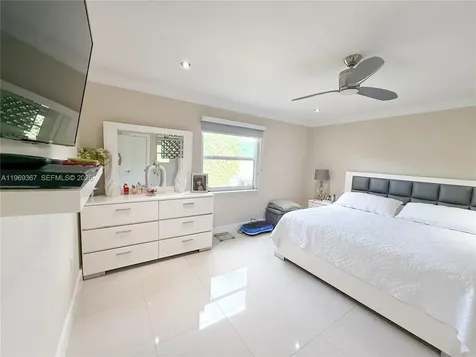 14911 SW 88th Terrace Miami FL 33196