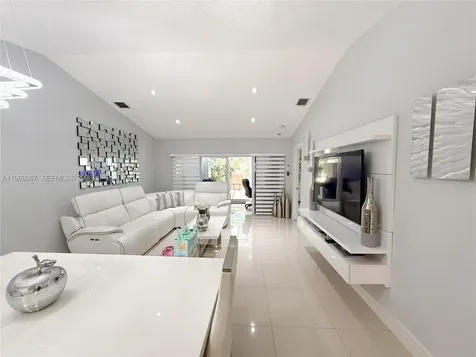14911 SW 88th Terrace Miami FL 33196