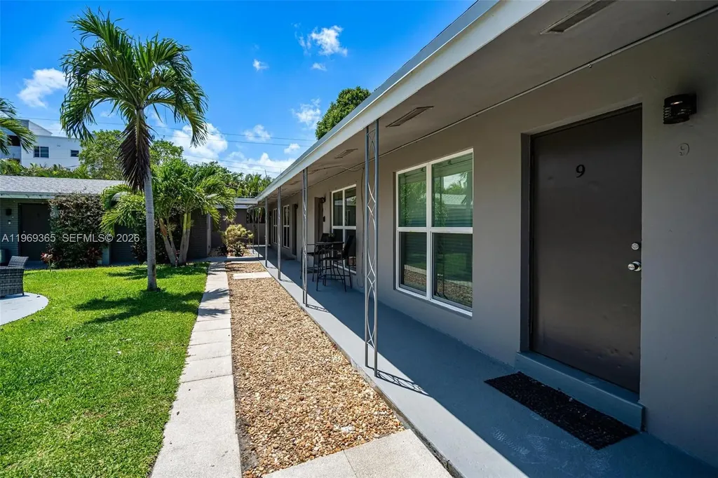 2201 NE 14th Avenue Fort Lauderdale FL 33305