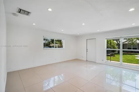 2201 NE 14th Avenue Fort Lauderdale FL 33305