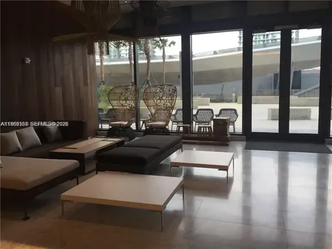 68 SE 6th Street Miami FL 33131