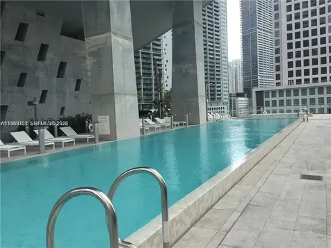 68 SE 6th Street Miami FL 33131