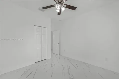 642 SE 37th Place Homestead FL 33033