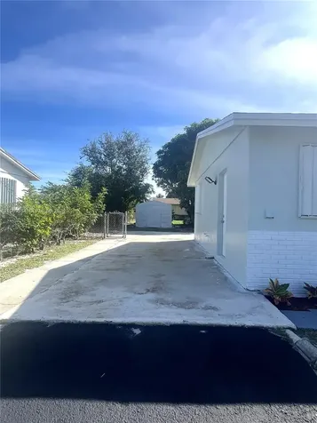 1330 SW 6th Terrace Deerfield Beach FL 33441