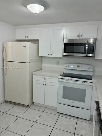 19805 SW 114th Avenue Miami FL 33157