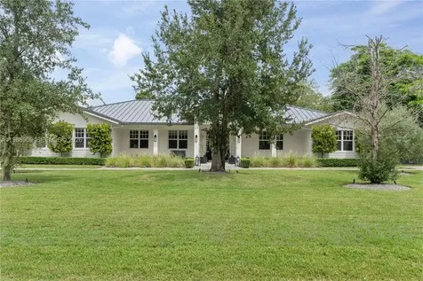 9301 SW 93rd Avenue Miami FL 33176