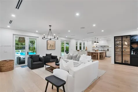 9301 SW 93rd Avenue Miami FL 33176