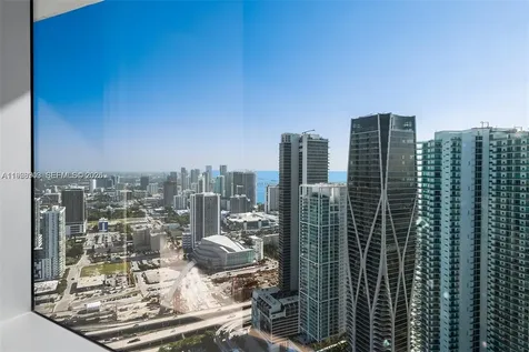851 NE 1st Avenue Miami FL 33132