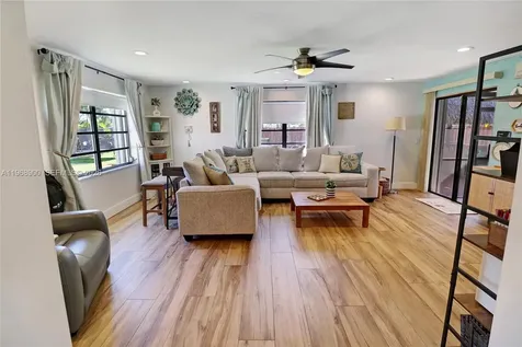 9000 SW 184th Terrace Cutler Bay FL 33157