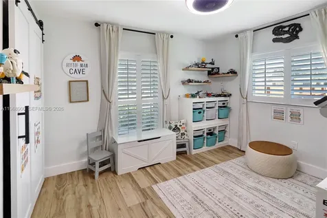 9000 SW 184th Terrace Cutler Bay FL 33157
