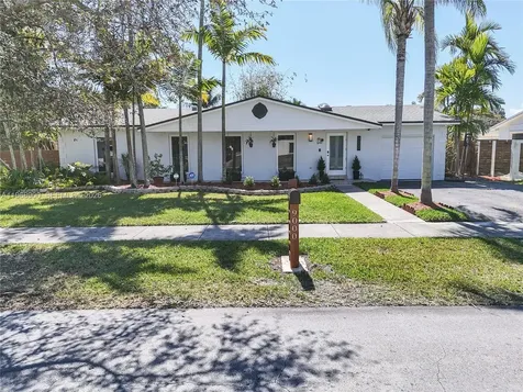9000 SW 184th Terrace Cutler Bay FL 33157