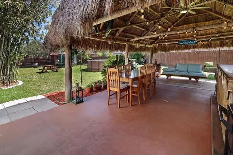 9000 SW 184th Terrace Cutler Bay FL 33157