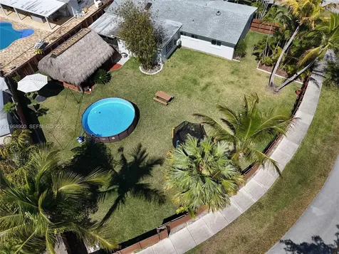 9000 SW 184th Terrace Cutler Bay FL 33157