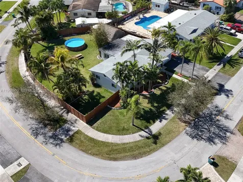 9000 SW 184th Terrace Cutler Bay FL 33157