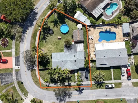 9000 SW 184th Terrace Cutler Bay FL 33157
