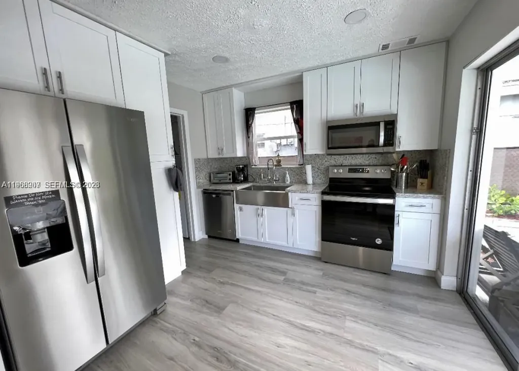 2841 SW 4th Court Fort Lauderdale FL 33312