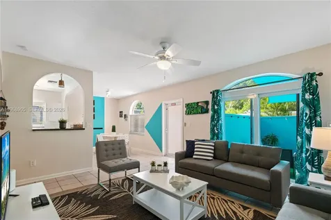 1633 Tyler Street Hollywood FL 33020