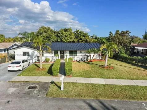 16323 SW 103rd Place Miami FL 33157