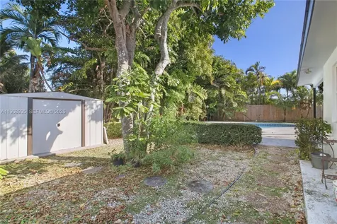 16323 SW 103rd Place Miami FL 33157