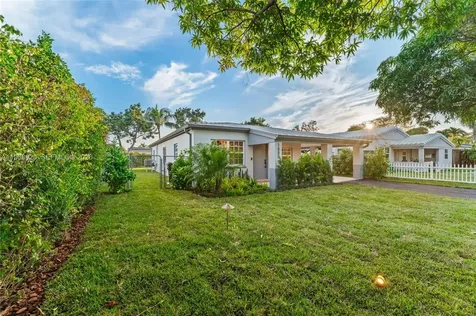 1880 NE 180th Street North Miami Beach FL 33162