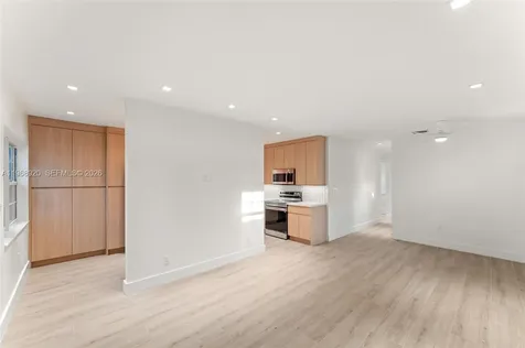1880 NE 180th Street North Miami Beach FL 33162