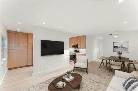 1880 NE 180th Street North Miami Beach FL 33162