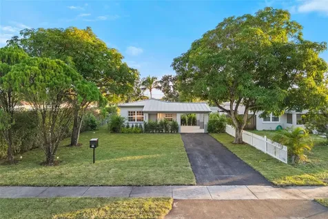 1880 NE 180th Street North Miami Beach FL 33162