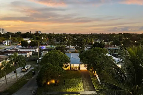 1880 NE 180th Street North Miami Beach FL 33162