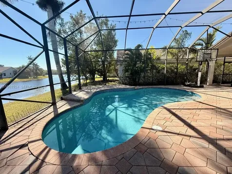 2644 Miller Court Weston FL 33332