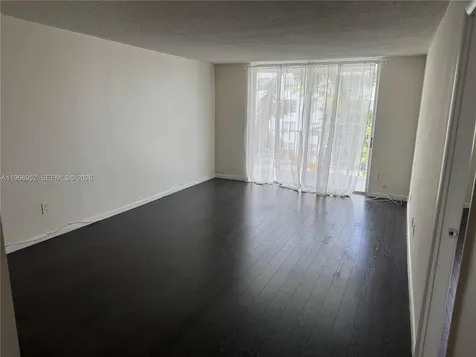 492 NW 165th Street Road Miami FL 33169