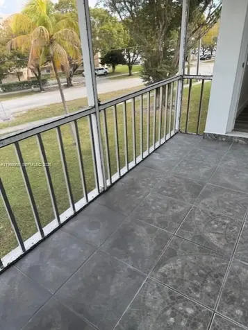 1400 NE 191st Street Miami FL 33179