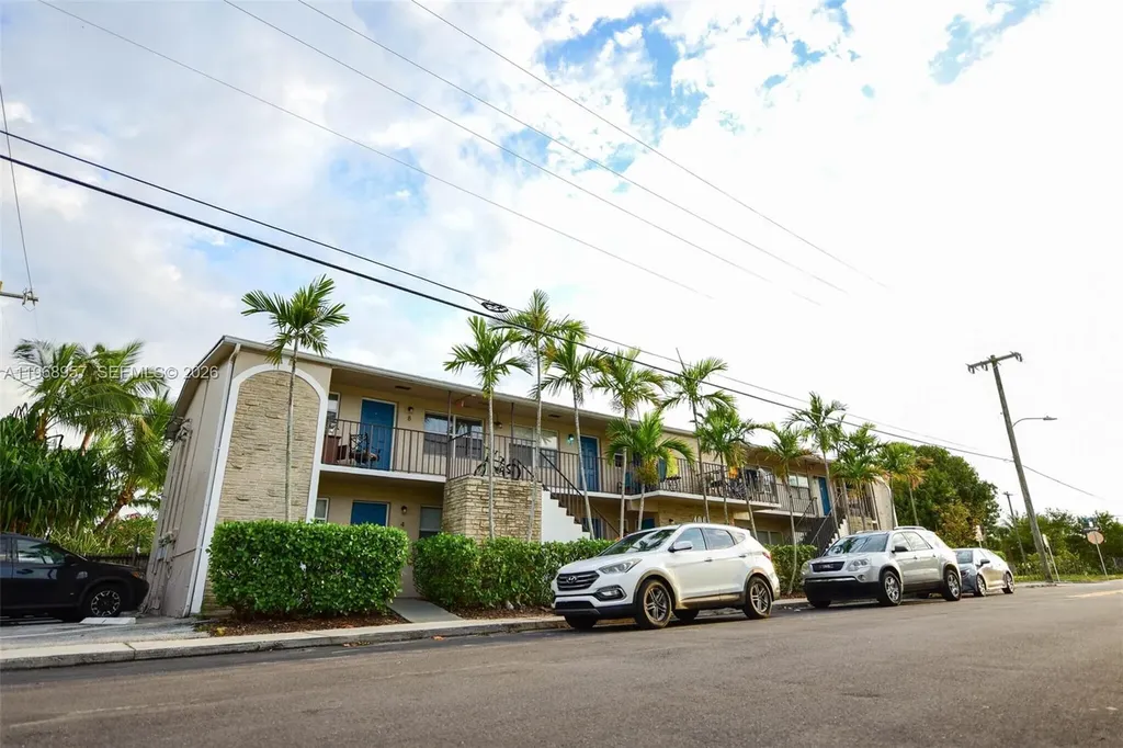 409 4th Avenue N Lake Worth FL 33460