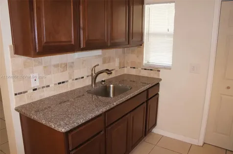 409 4th Avenue N Lake Worth FL 33460