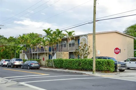 409 4th Avenue N Lake Worth FL 33460