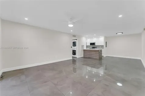 8660 SW 149th Avenue Miami FL 33193
