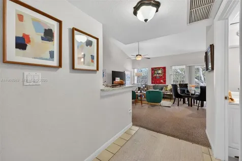 2890 N Oakland Forest Drive Lauderdale Lakes FL 33309