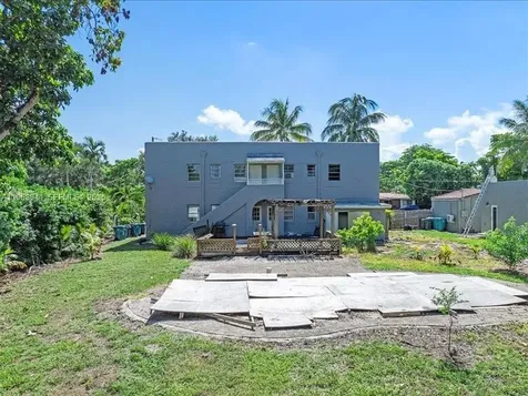11402 NE 8th Court Biscayne Park FL 33161