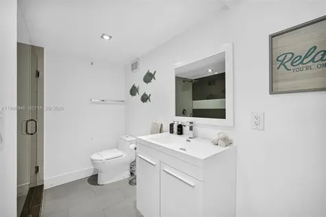 5225 Collins Avenue Miami Beach FL 33140