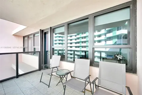 5225 Collins Avenue Miami Beach FL 33140