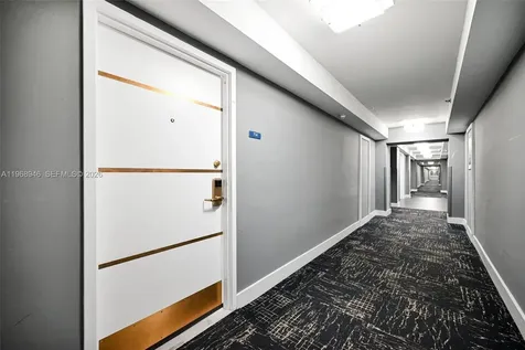 5225 Collins Avenue Miami Beach FL 33140